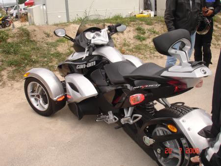 �a ressemble � une moto 